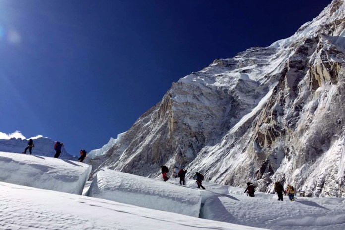 Nepal opens for tourism, autumn climbing activities